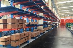 懸臂貨架充當重型貨架實例